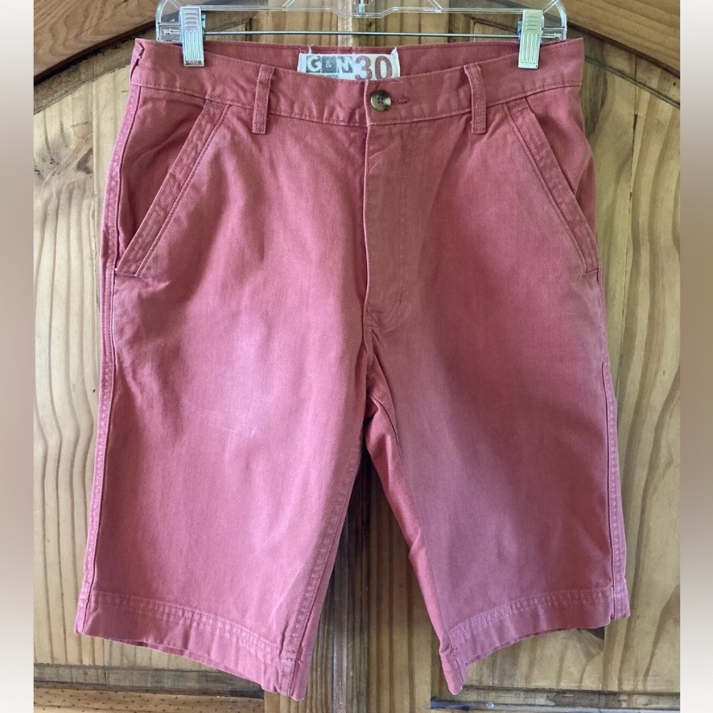 Men’s G & M pink flat front chino Bermuda shorts size 30